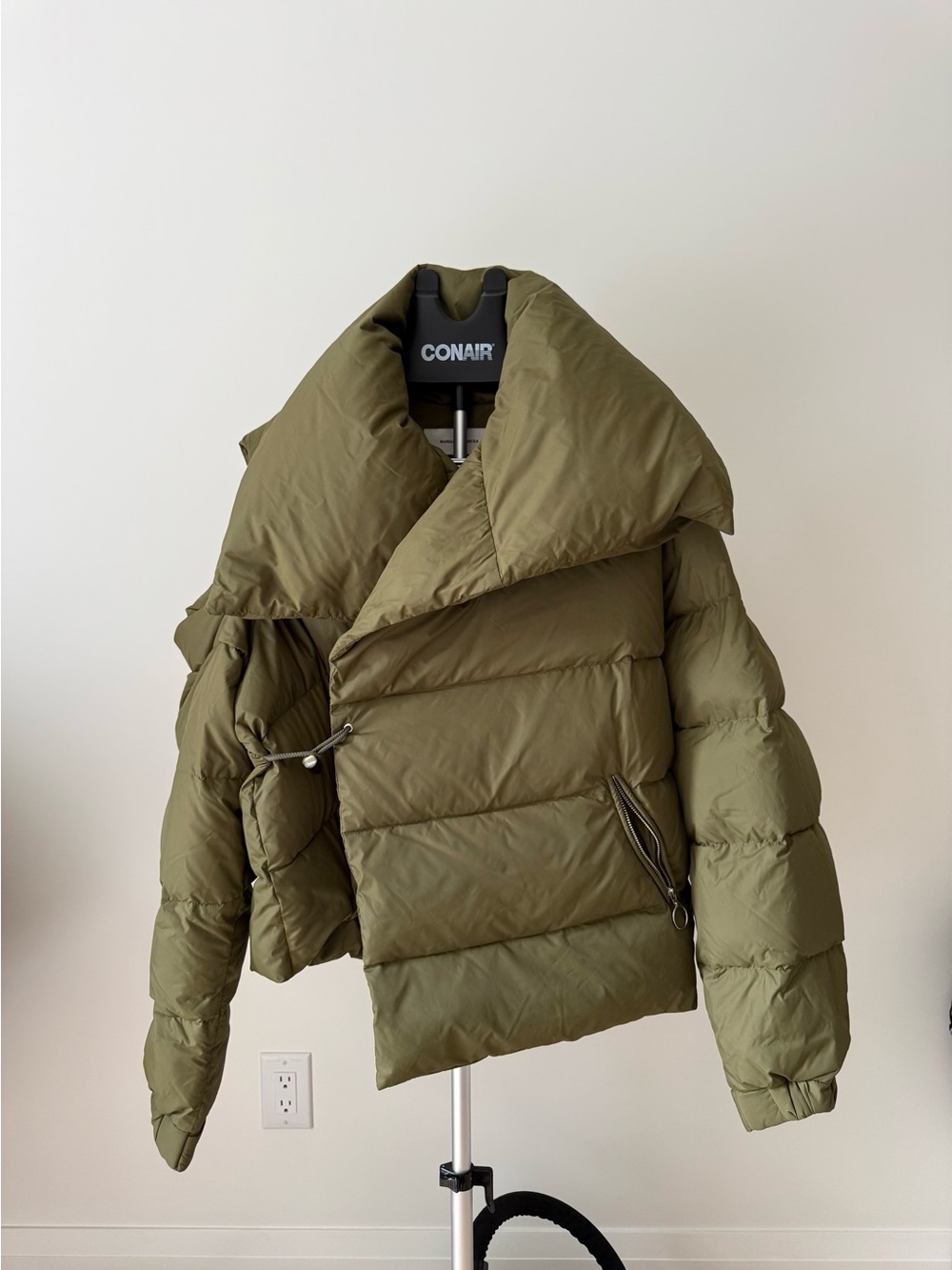 Marques'Almeida Oliver green Asymmetric Puffer Down Jacket